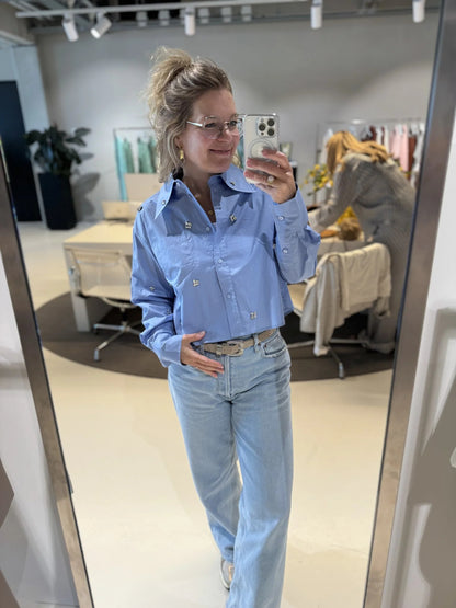 Jasnoniebieska bluzka