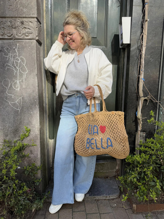Biała modna kurtka